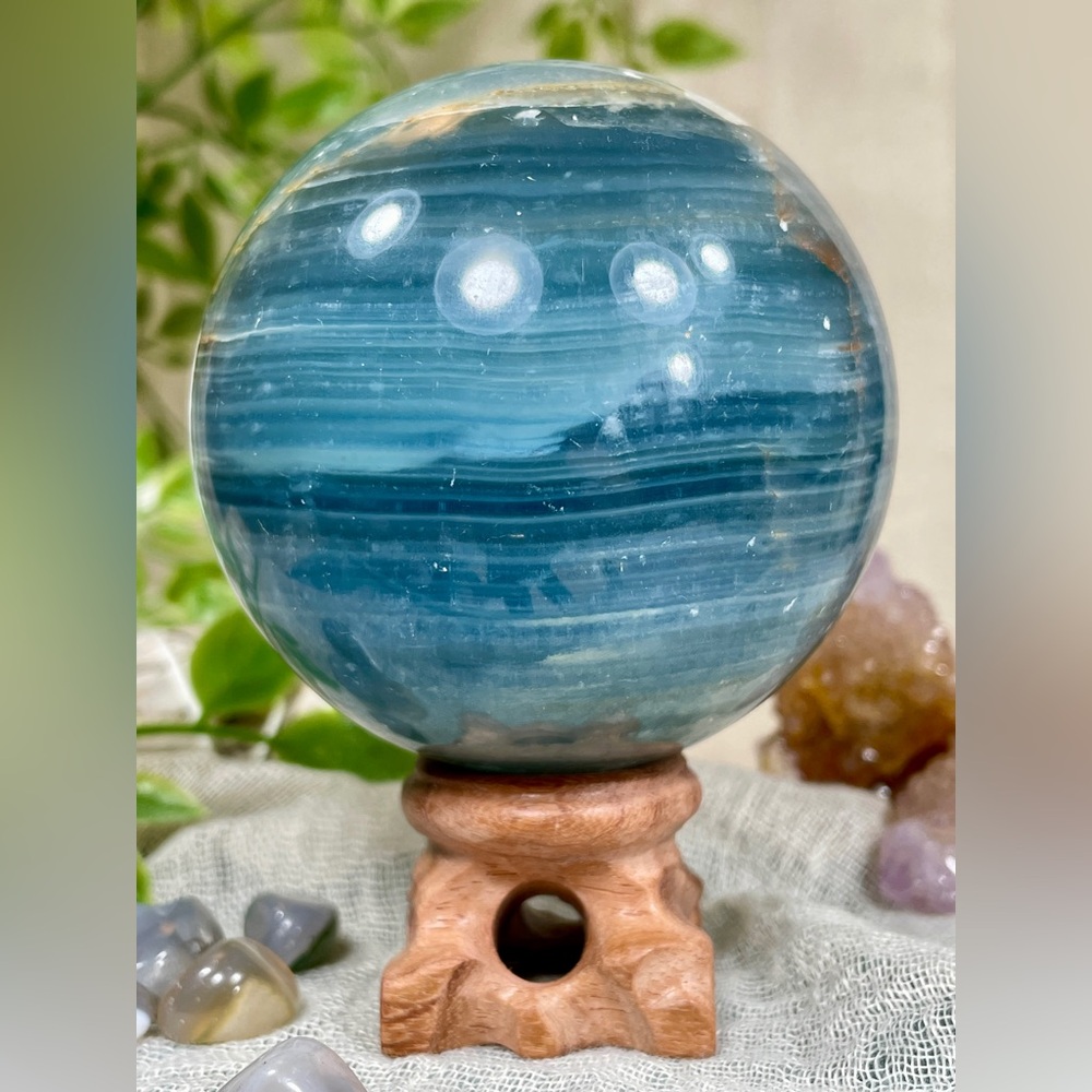 2460 Blue Onyx Crystal Sphere - Picture 4 of 12